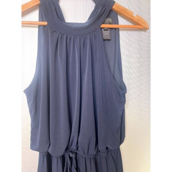 Ladies pantsuit, size 10 - Picture 6 of 13